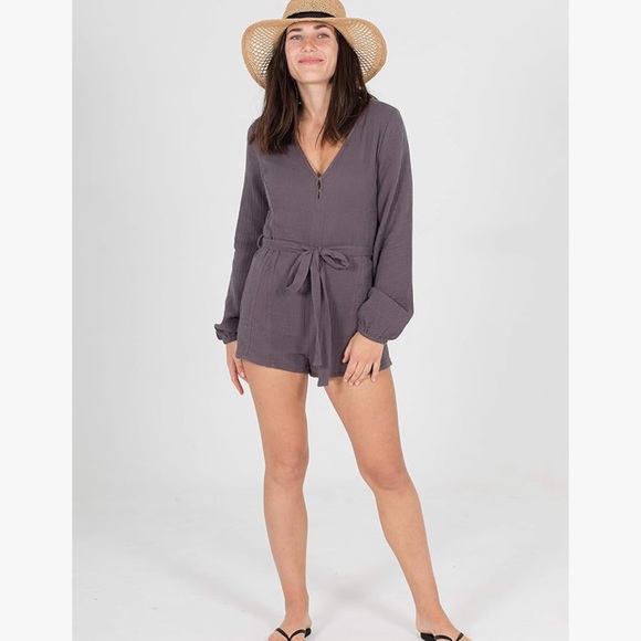 Hurley Womens Naturals Romper Medium in Thunder gray, Beachy Romper - Picture 1 of 9